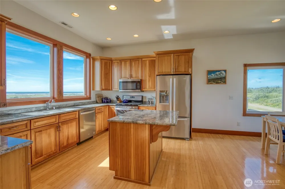 126 Dunes Lane Ocean City, WA 98569