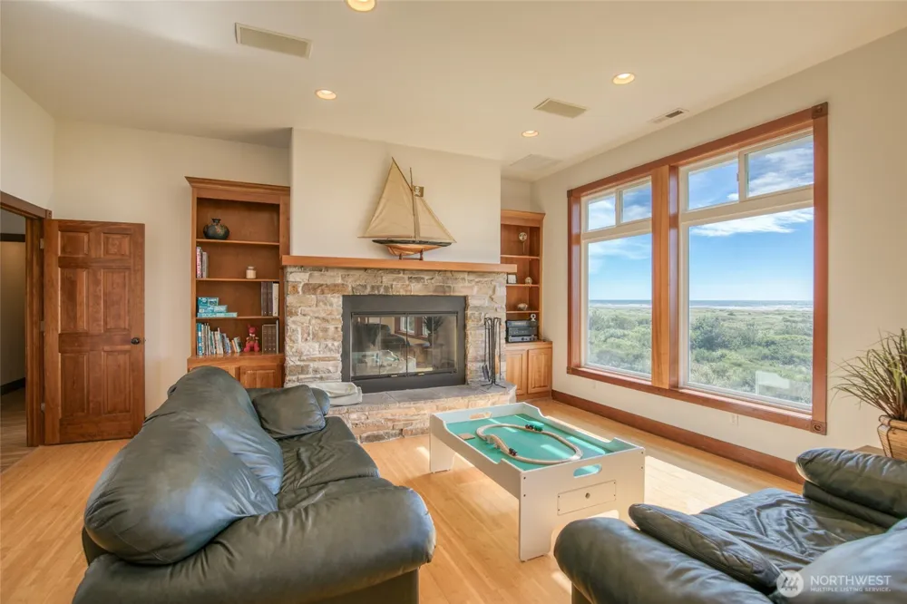126 Dunes Lane Ocean City, WA 98569