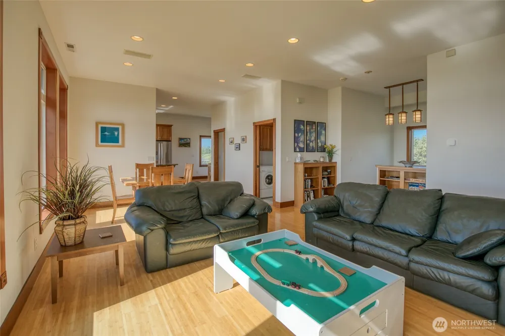 126 Dunes Lane Ocean City, WA 98569