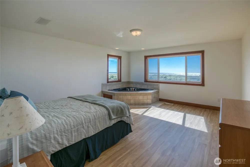 126 Dunes Lane Ocean City, WA 98569