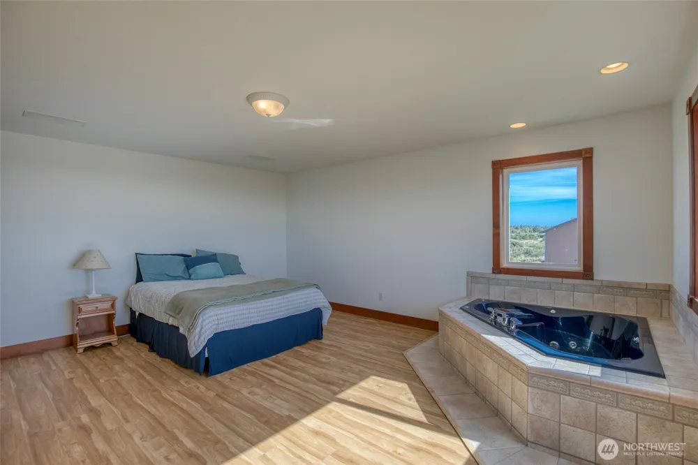 126 Dunes Lane Ocean City, WA 98569
