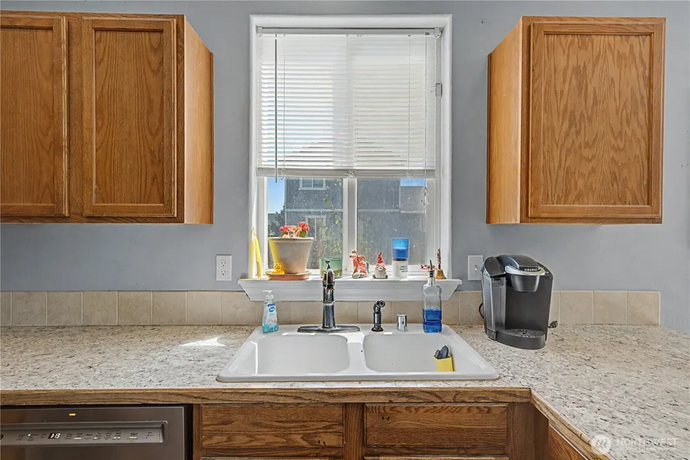517 Kentucky Drive Moses Lake, WA 98837