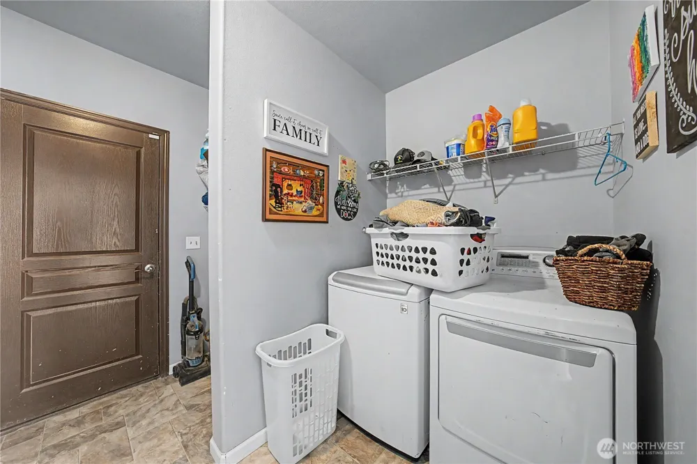 517 Kentucky Drive Moses Lake, WA 98837