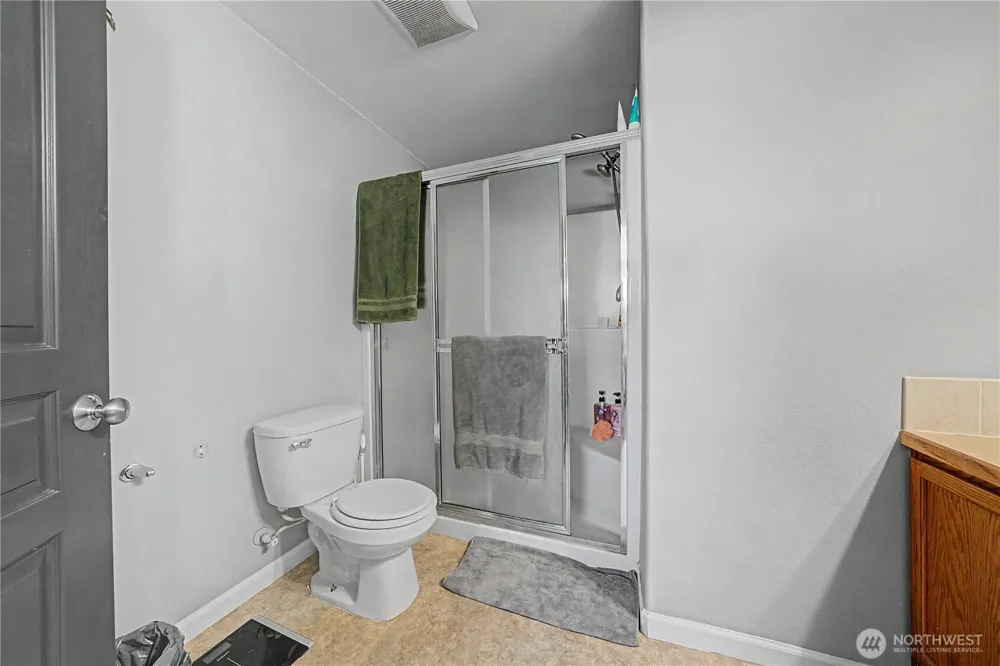 517 Kentucky Drive Moses Lake, WA 98837