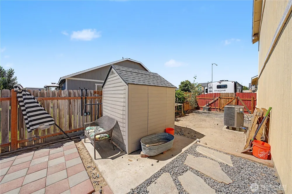 517 Kentucky Drive Moses Lake, WA 98837