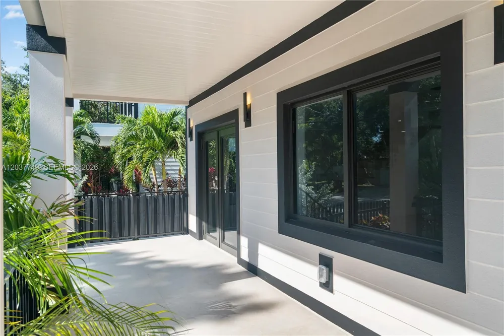 17 Coral Way Key Largo, FL 33037