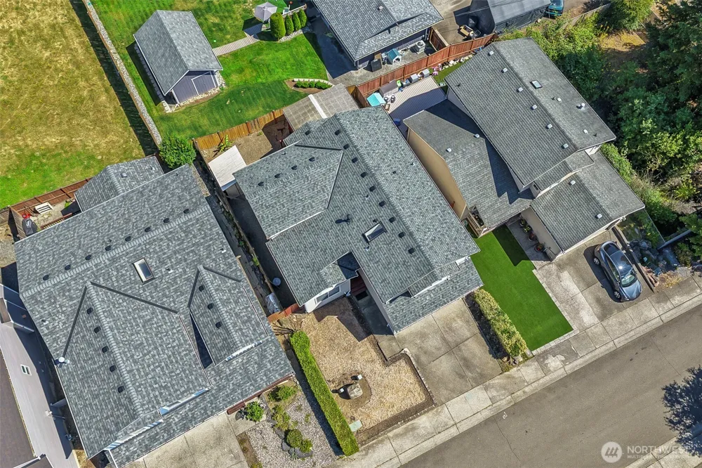 25 166th Place SE Mill Creek, WA 98012