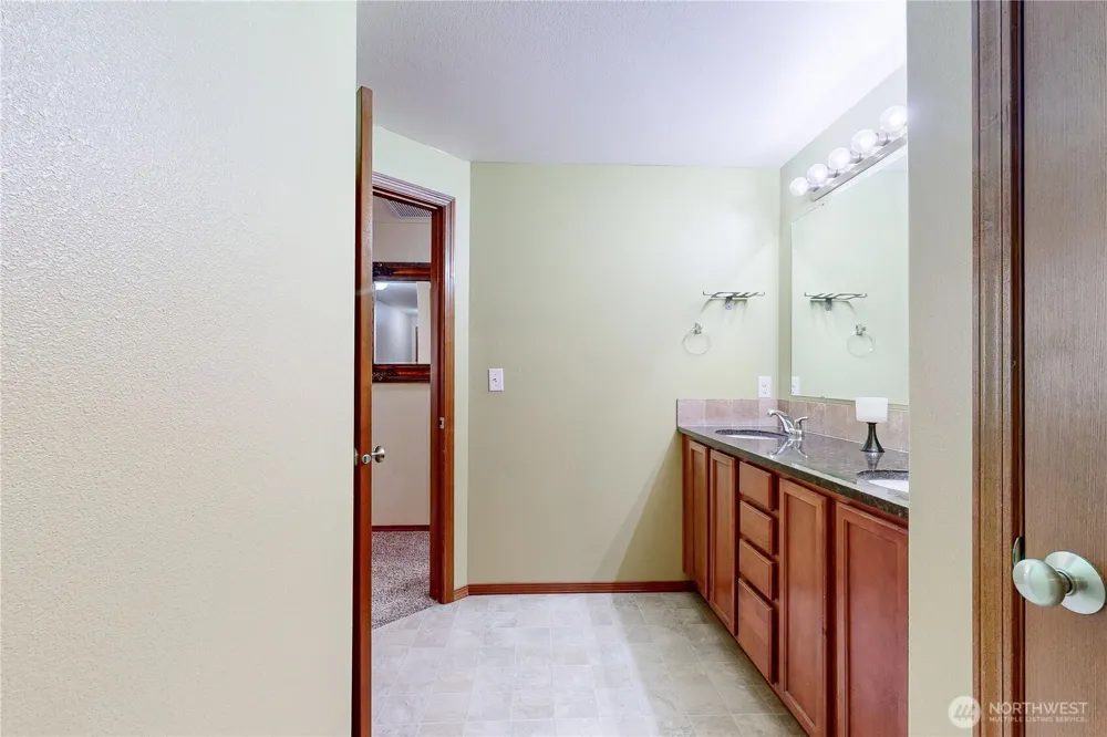 107 S Hill Street Weston, OR 97886