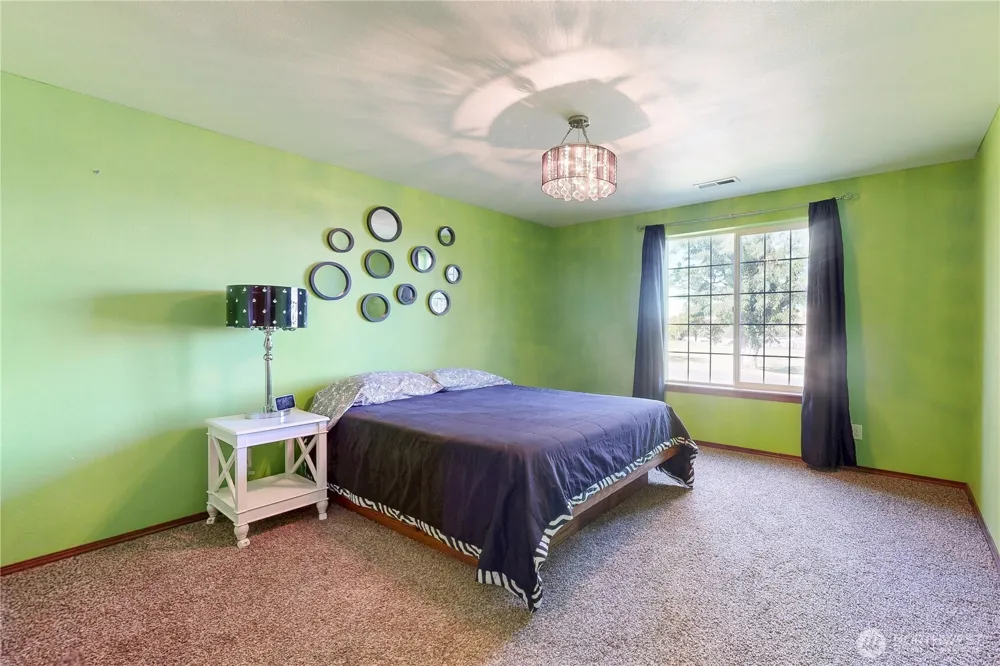 107 S Hill Street Weston, OR 97886