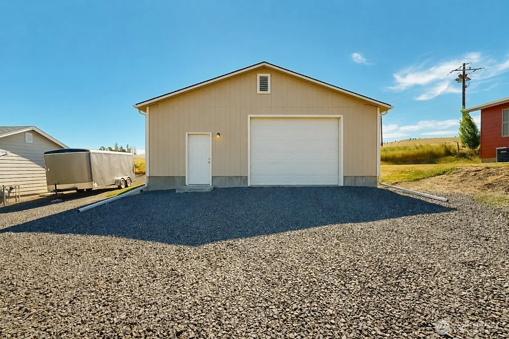 107 S Hill Street Weston, OR 97886