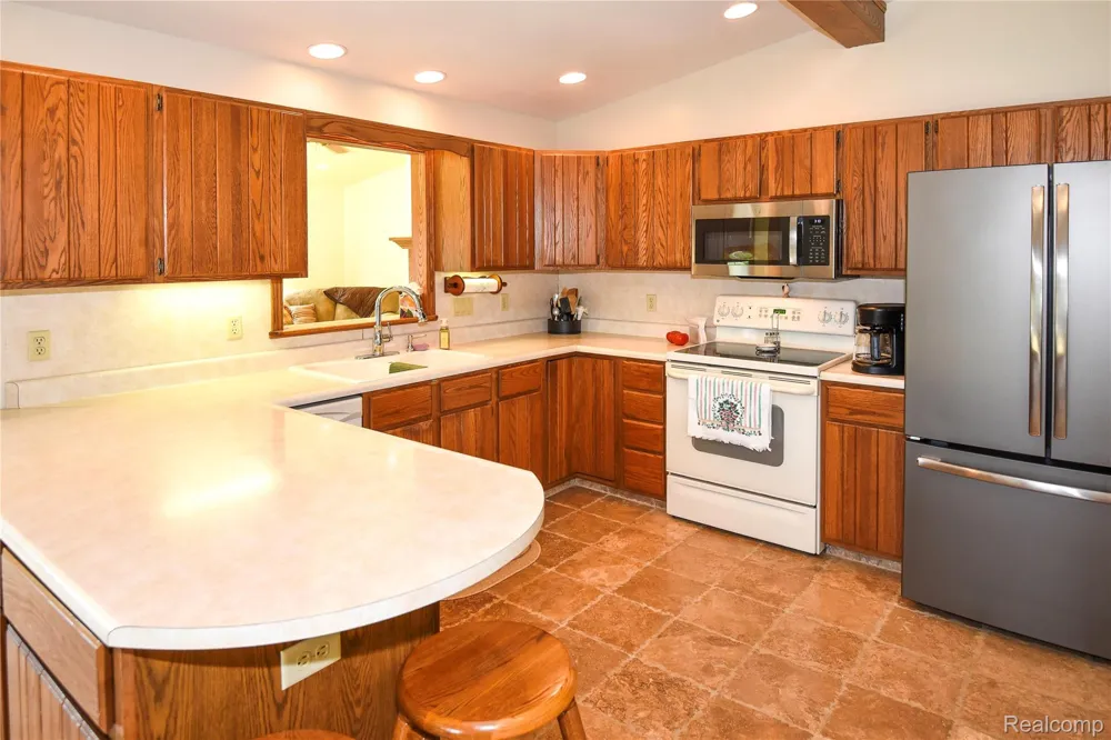 119 Pocahontas Trail Denton Township, MI 48651