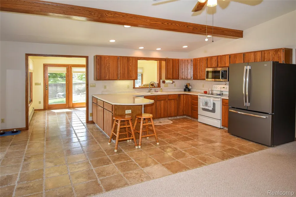119 Pocahontas Trail Denton Township, MI 48651