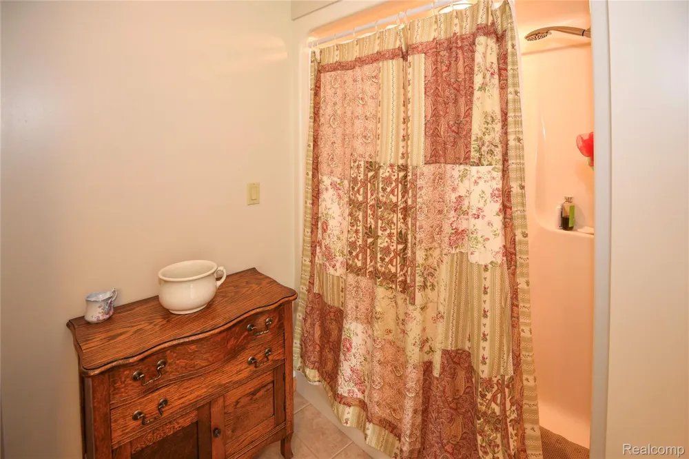 119 Pocahontas Trail Denton Township, MI 48651
