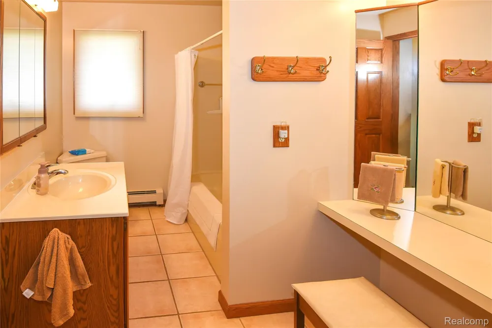 119 Pocahontas Trail Denton Township, MI 48651