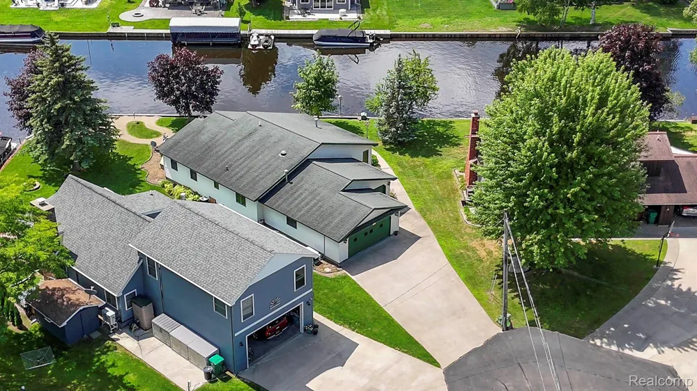 119 Pocahontas Trail Denton Township, MI 48651