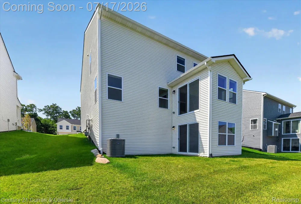 8404 Capstone Drive White Lake Charter Township, MI 48386