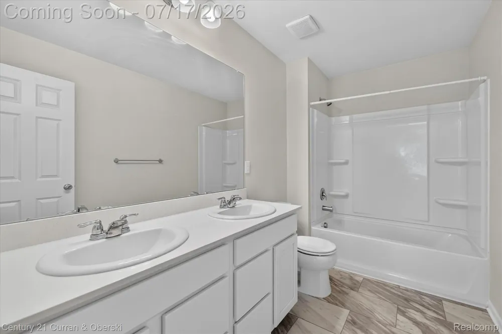 8404 Capstone Drive White Lake Charter Township, MI 48386