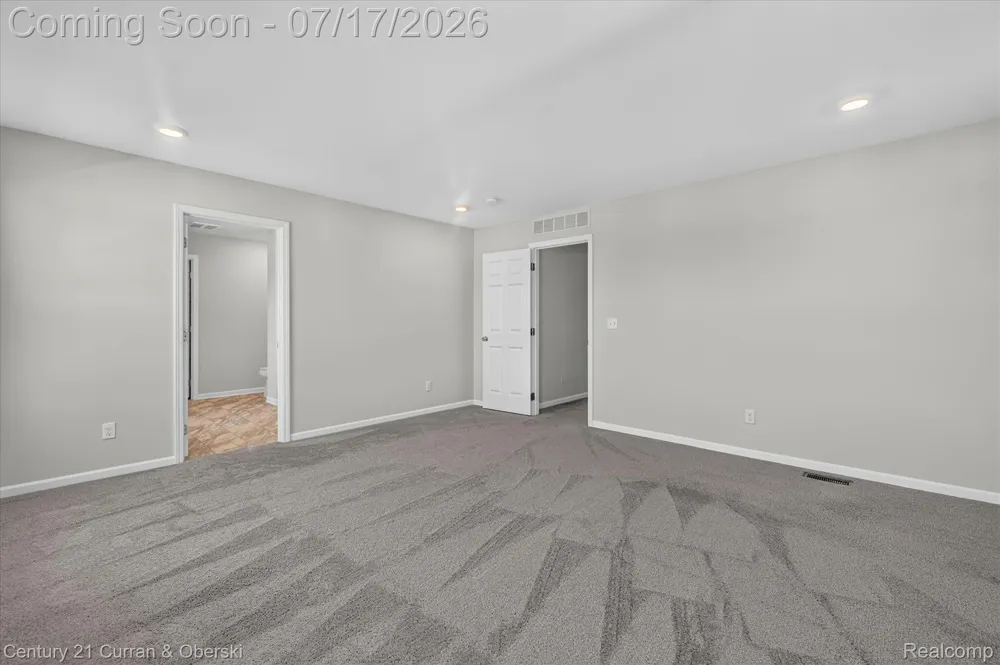 8404 Capstone Drive White Lake Charter Township, MI 48386