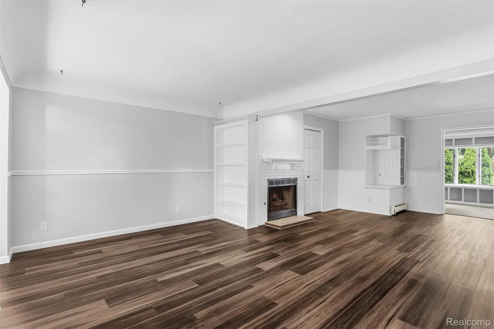 7313 River Road Flushing Charter Township, MI 48433