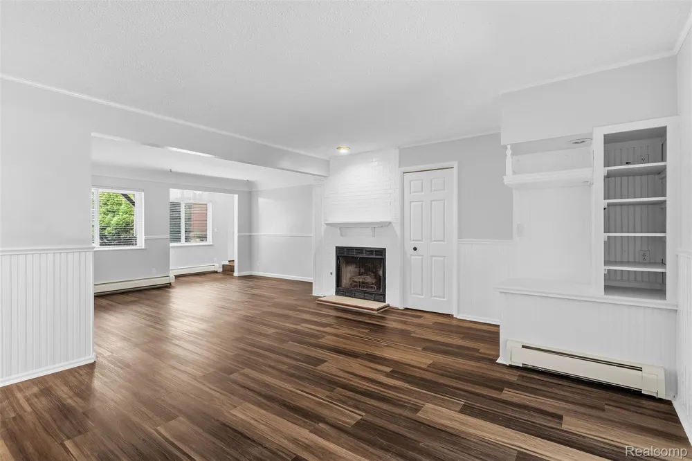 7313 River Road Flushing Charter Township, MI 48433