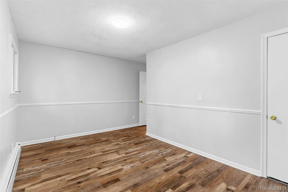 7313 River Road Flushing Charter Township, MI 48433