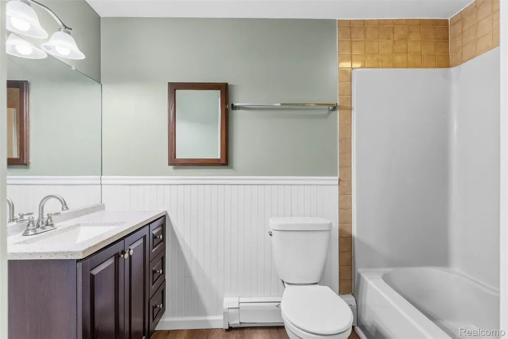 7313 River Road Flushing Charter Township, MI 48433