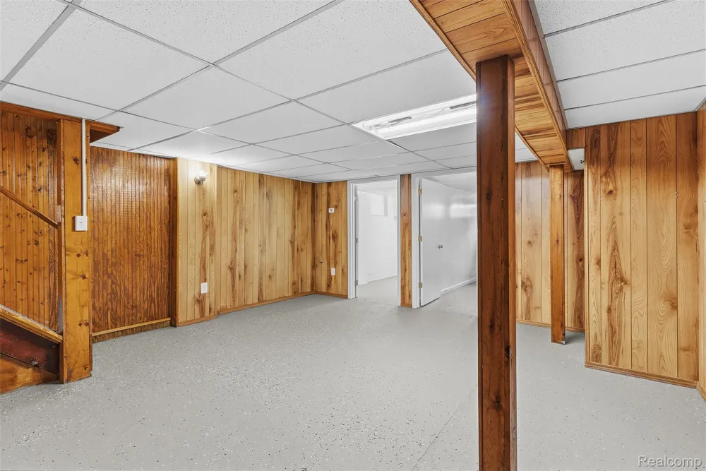 7313 River Road Flushing Charter Township, MI 48433