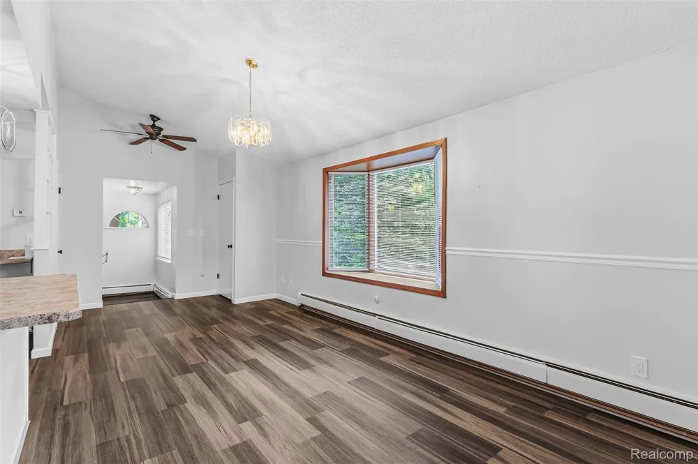 7313 River Road Flushing Charter Township, MI 48433