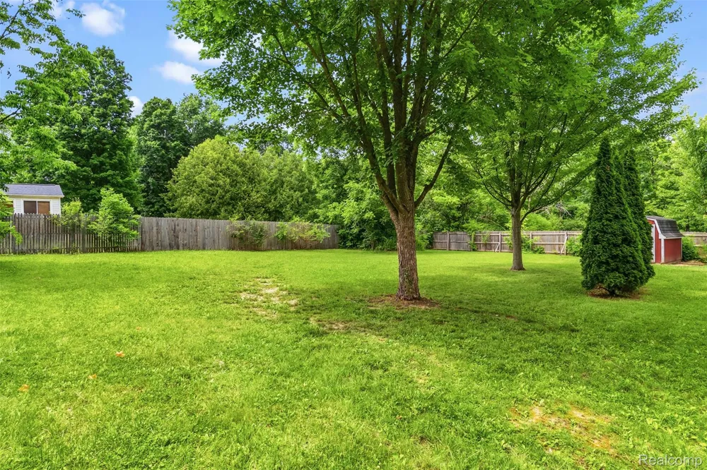 7313 River Road Flushing Charter Township, MI 48433