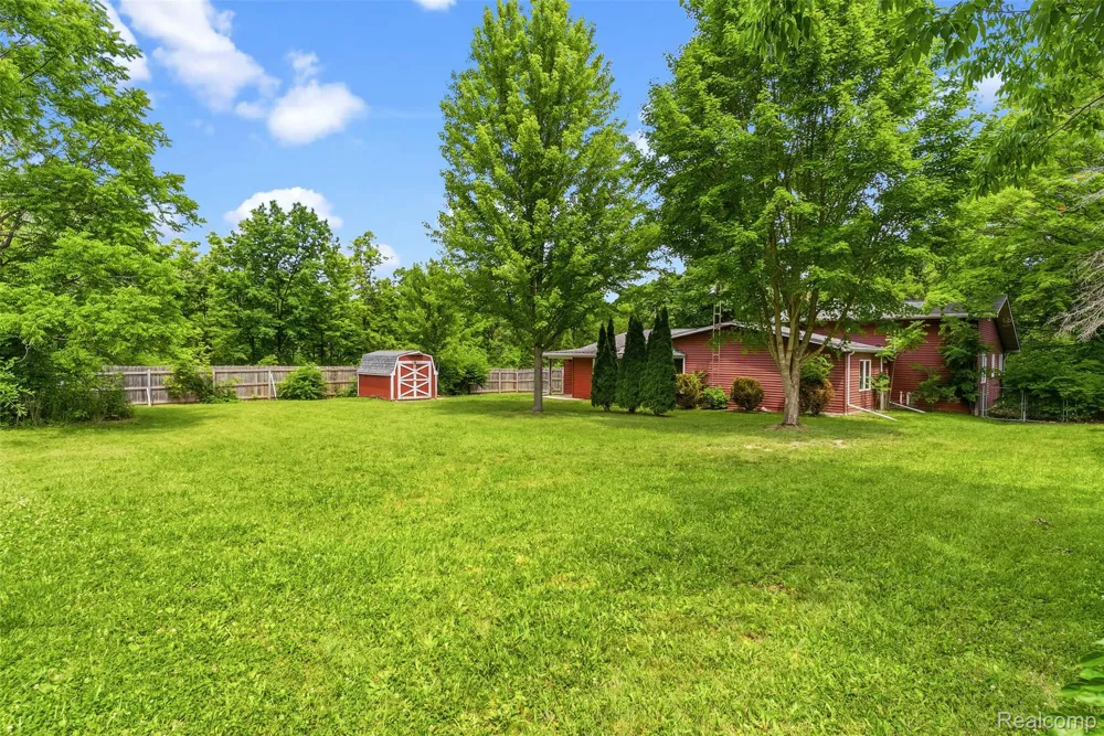 7313 River Road Flushing Charter Township, MI 48433