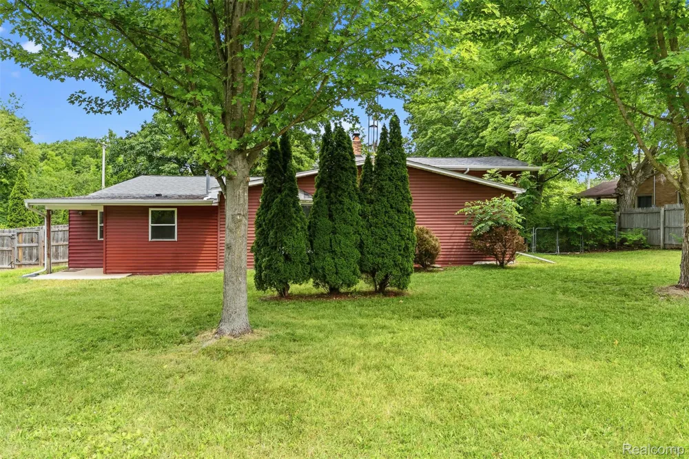 7313 River Road Flushing Charter Township, MI 48433