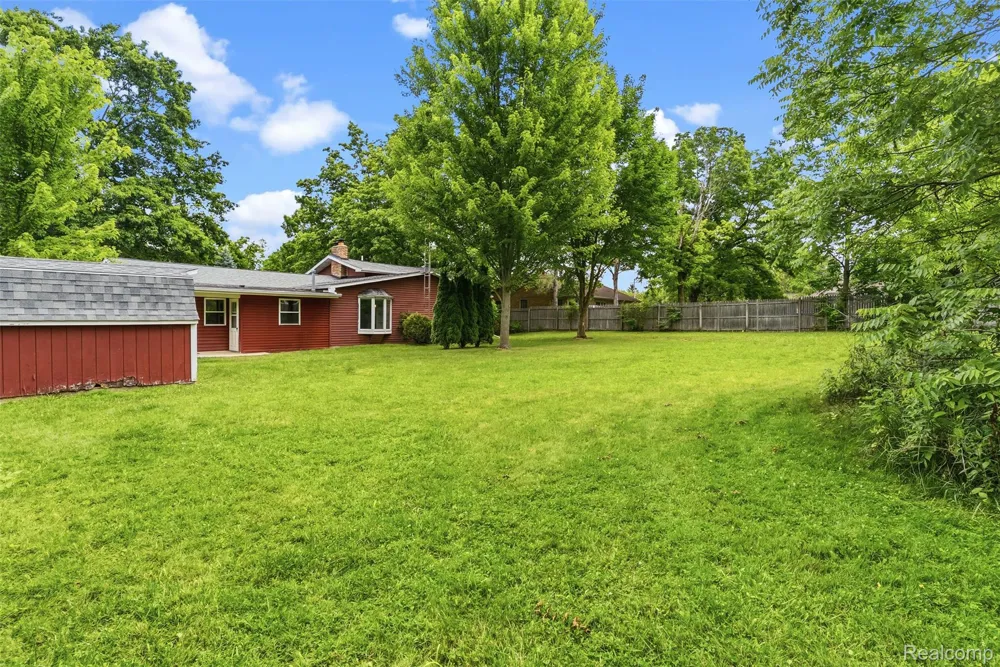 7313 River Road Flushing Charter Township, MI 48433