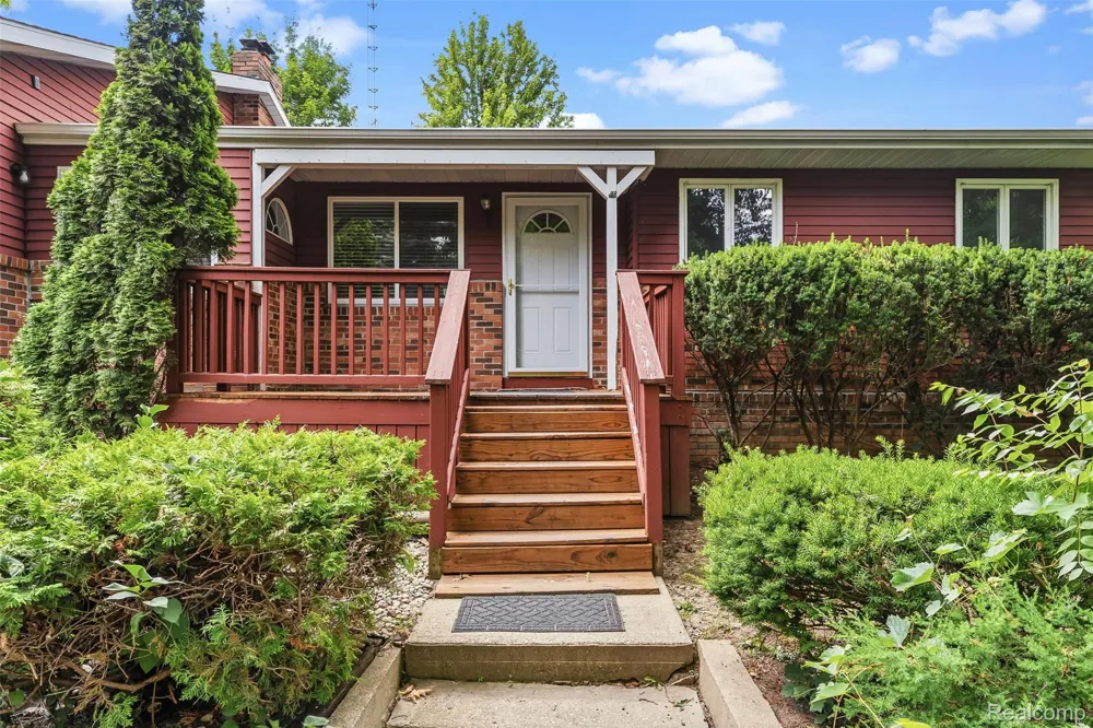 7313 River Road Flushing Charter Township, MI 48433
