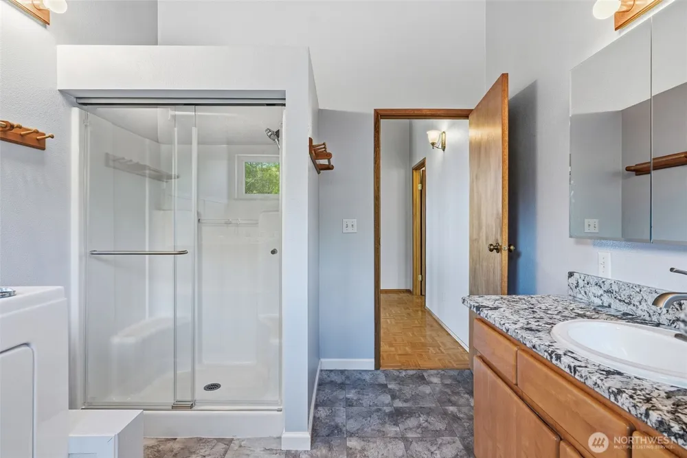 262 Bunker Hill Road Longview, WA 98632