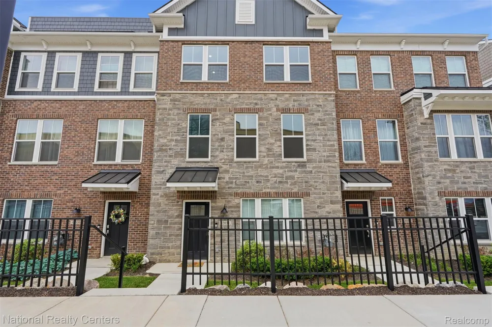 43034 Atwood Avenue Novi City, MI 48375
