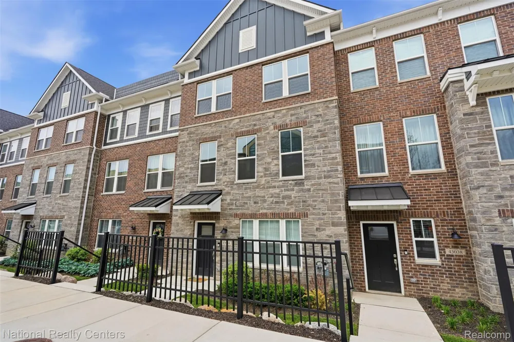 43034 Atwood Avenue Novi City, MI 48375