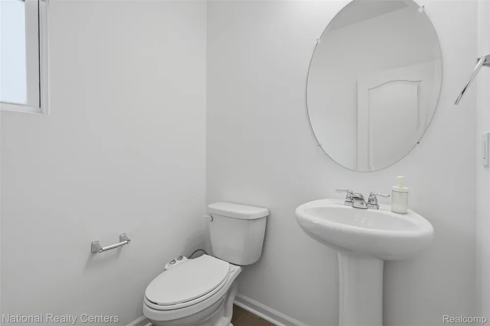 43034 Atwood Avenue Novi City, MI 48375