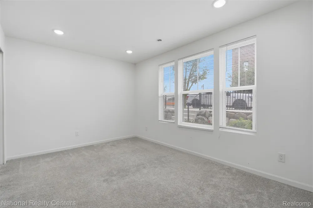 43034 Atwood Avenue Novi City, MI 48375