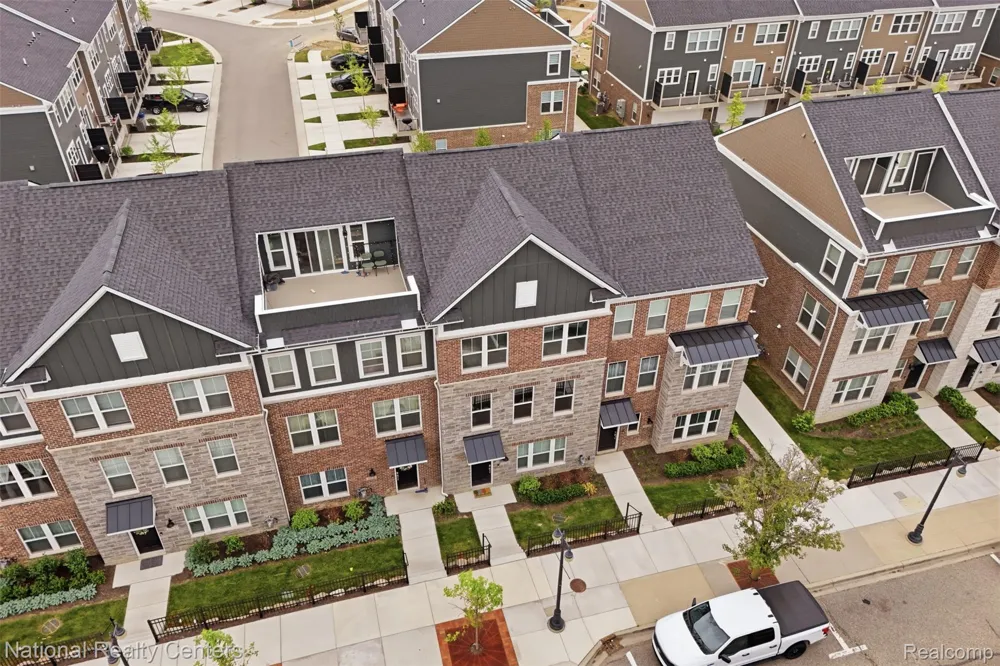 43034 Atwood Avenue Novi City, MI 48375