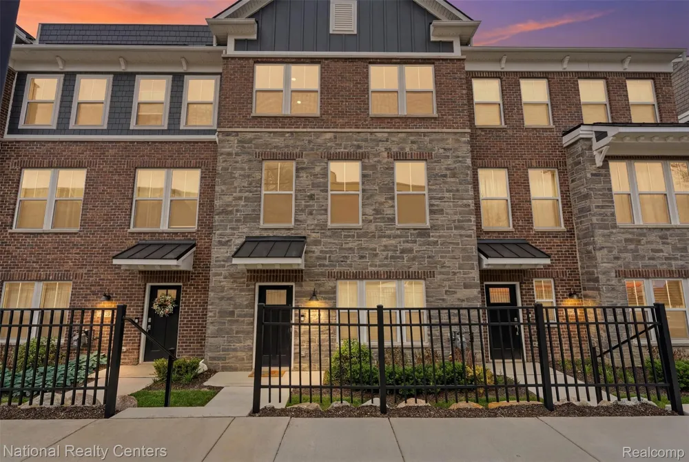 43034 Atwood Avenue Novi City, MI 48375