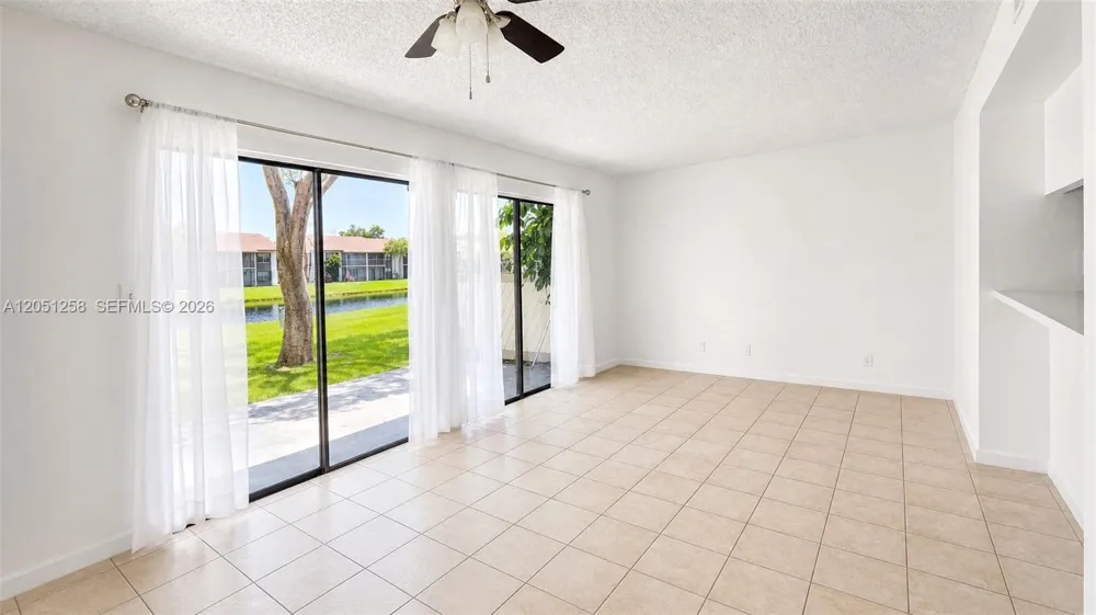 9821 NW 37th St #7F Sunrise, FL 33351