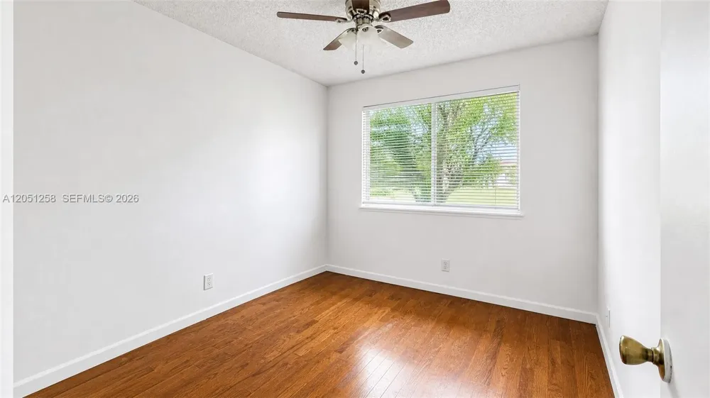 9821 NW 37th St #7F Sunrise, FL 33351