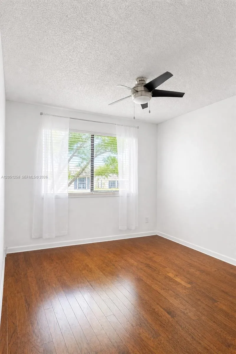 9821 NW 37th St #7F Sunrise, FL 33351