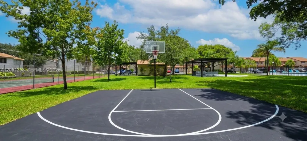 9821 NW 37th St #7F Sunrise, FL 33351