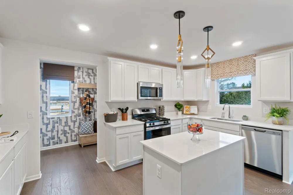 34430 Sandpiper Court Chesterfield Township, MI 48047