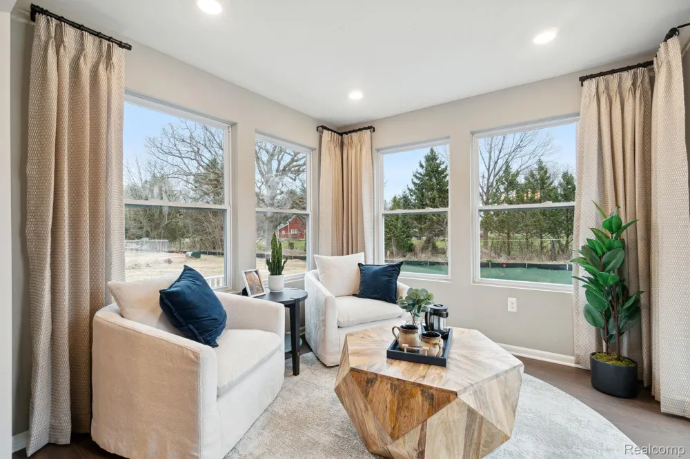 34430 Sandpiper Court Chesterfield Township, MI 48047