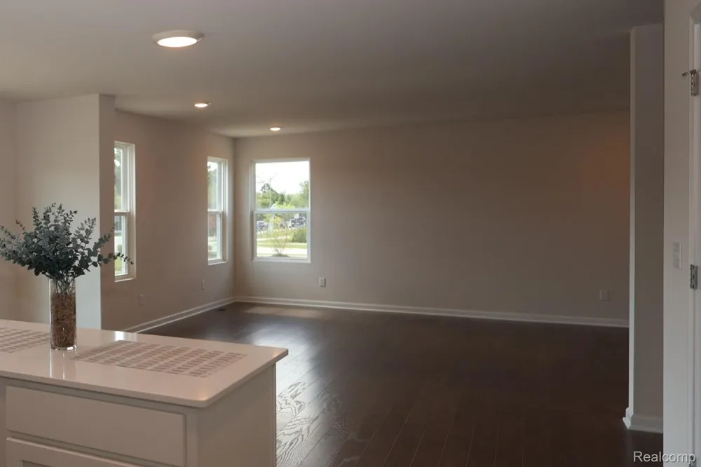 34430 Sandpiper Court Chesterfield Township, MI 48047