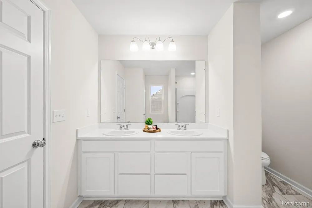 34430 Sandpiper Court Chesterfield Township, MI 48047