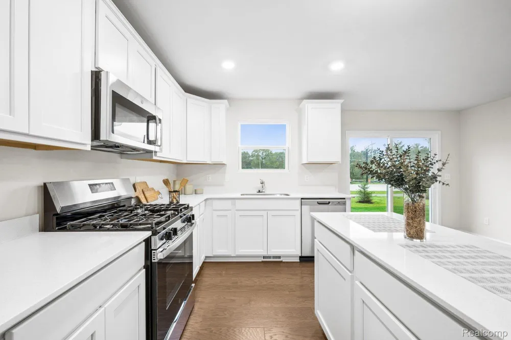 34430 Sandpiper Court Chesterfield Township, MI 48047