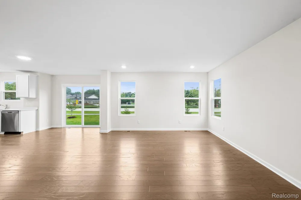 34430 Sandpiper Court Chesterfield Township, MI 48047
